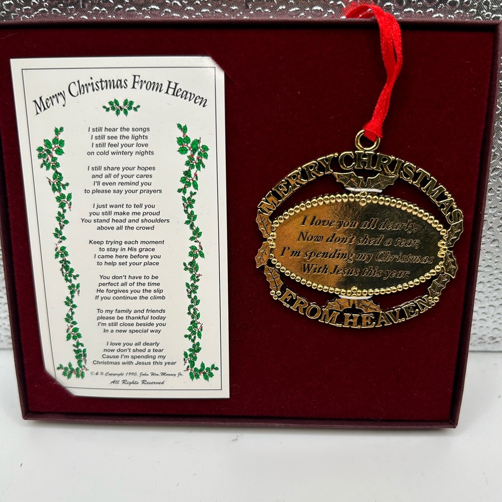 NWT and in Original Box Beautiful “In Loving Memory“ Holiday Christmas Ornament